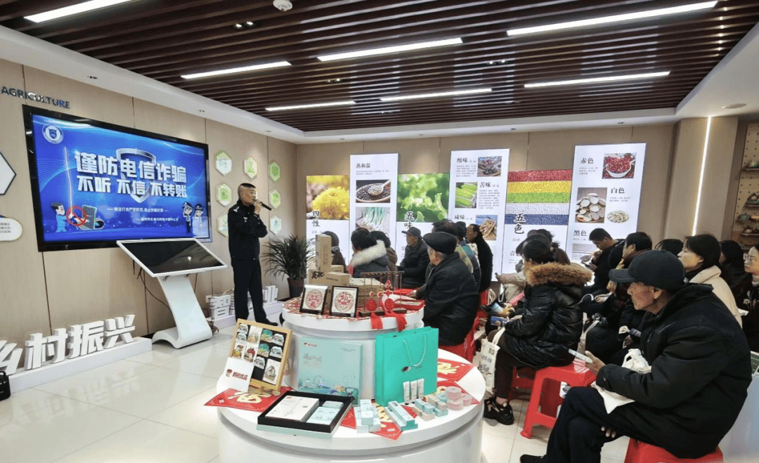 业务丨江苏有线扬州分公司“智慧广电乡村惠民行”活动走进邗江甘泉街道