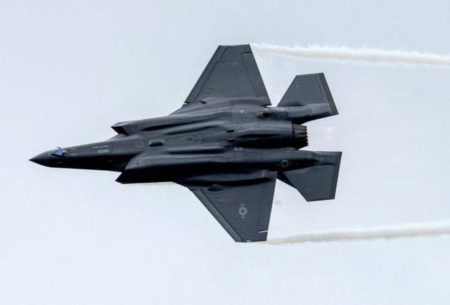 加拿大，审查F-35采购！
